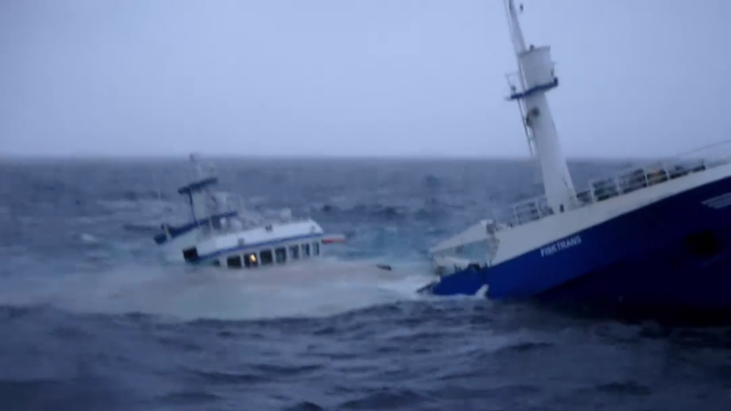 Video: Six Seafarers Rescued From Sinking Wellboat